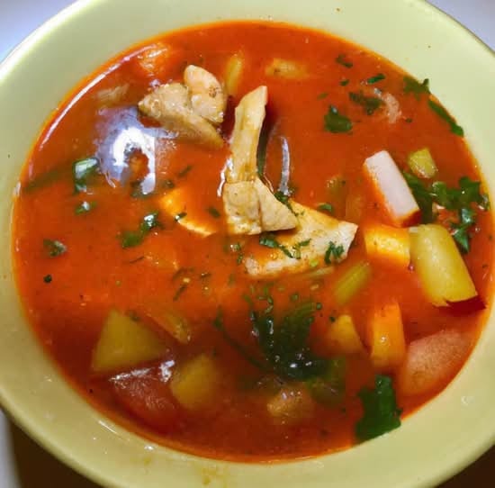 Caldo De Pescado.